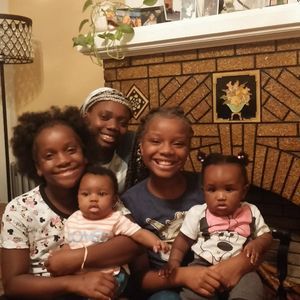 Meet your Posher, Corine